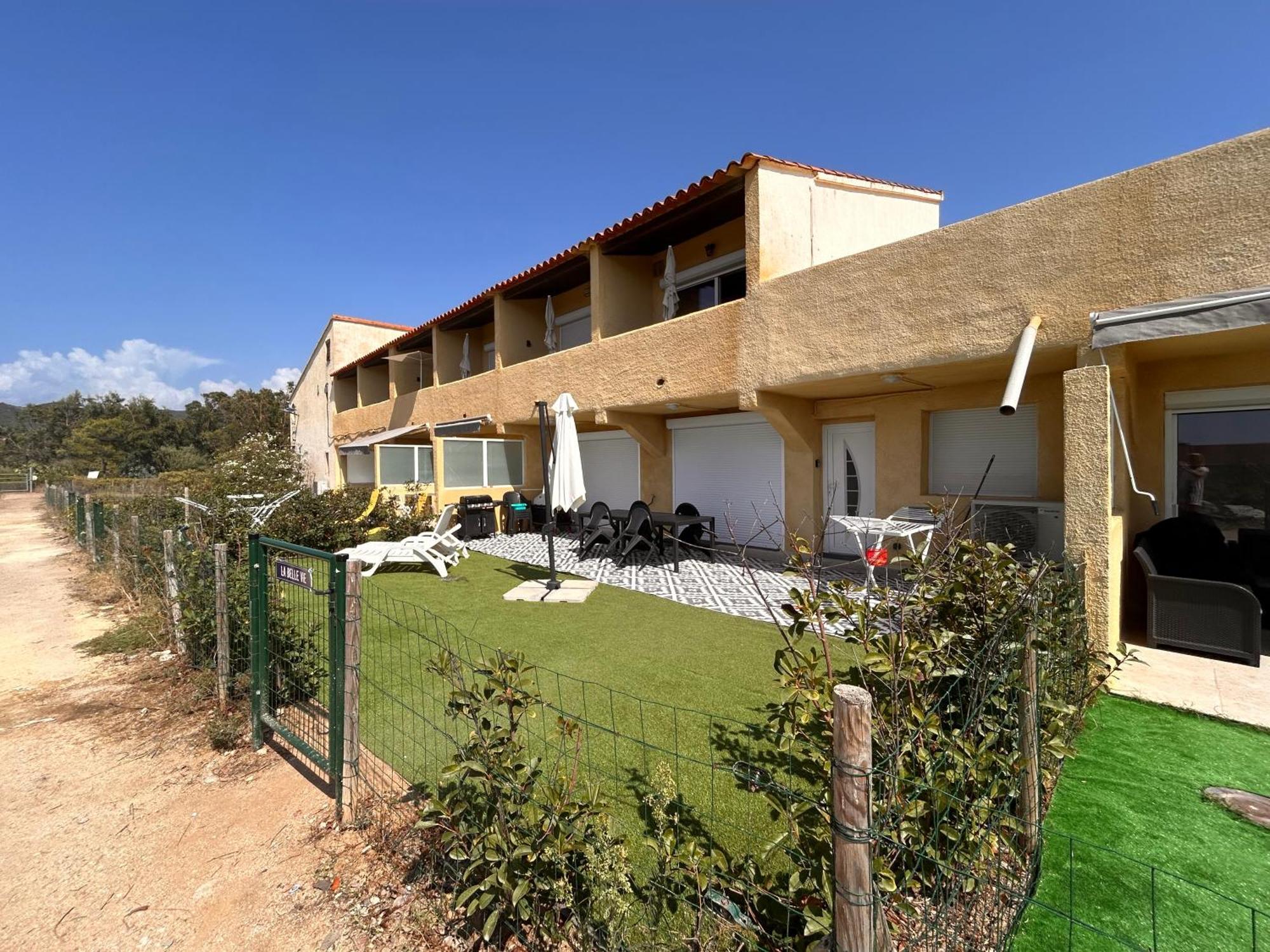 La Belle Vie F4 Bord De Plage Avec Jardin Calcatoggio  Εξωτερικό φωτογραφία